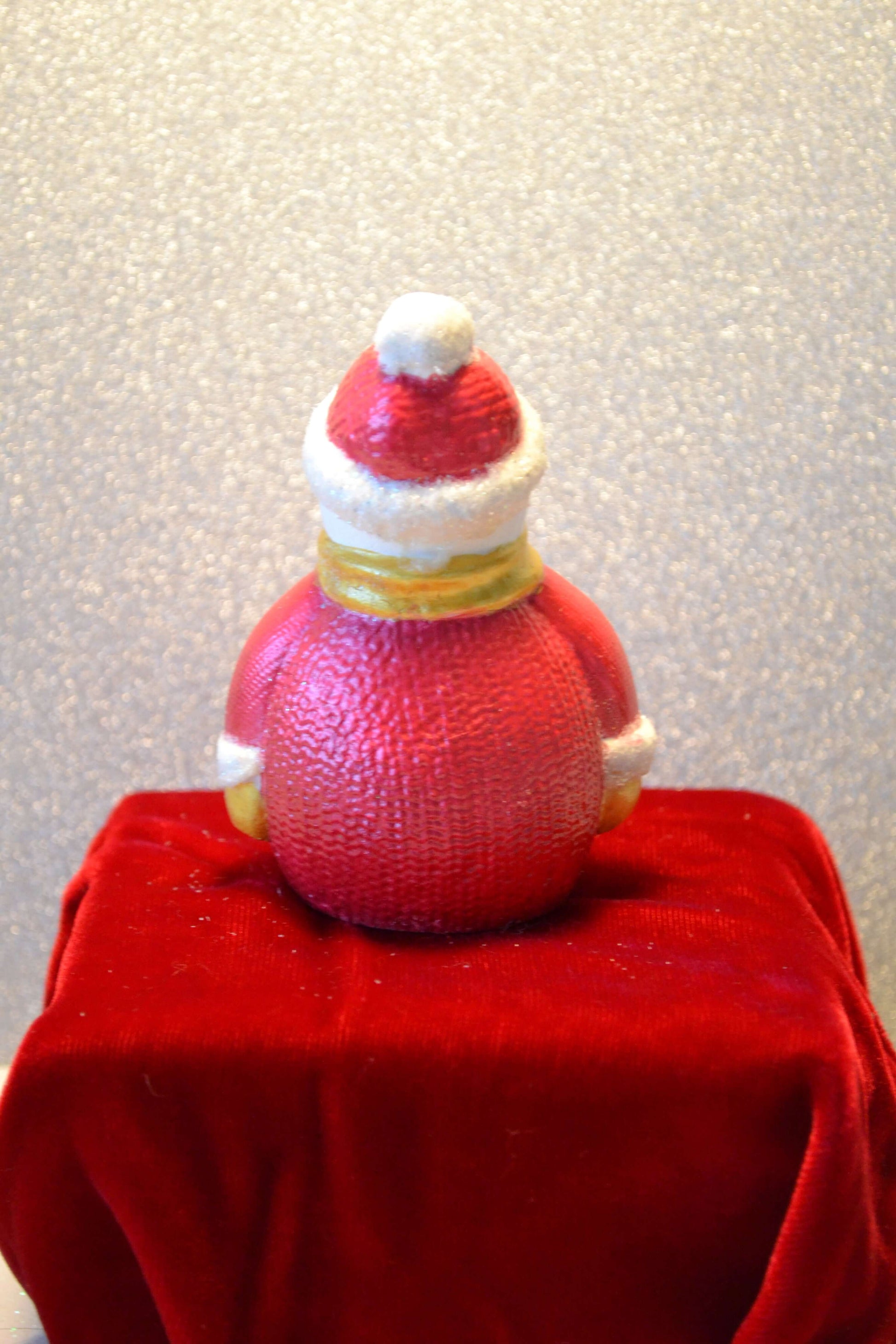 Hand-Painted Snowman Figurines. Christmas Holiday Decorations